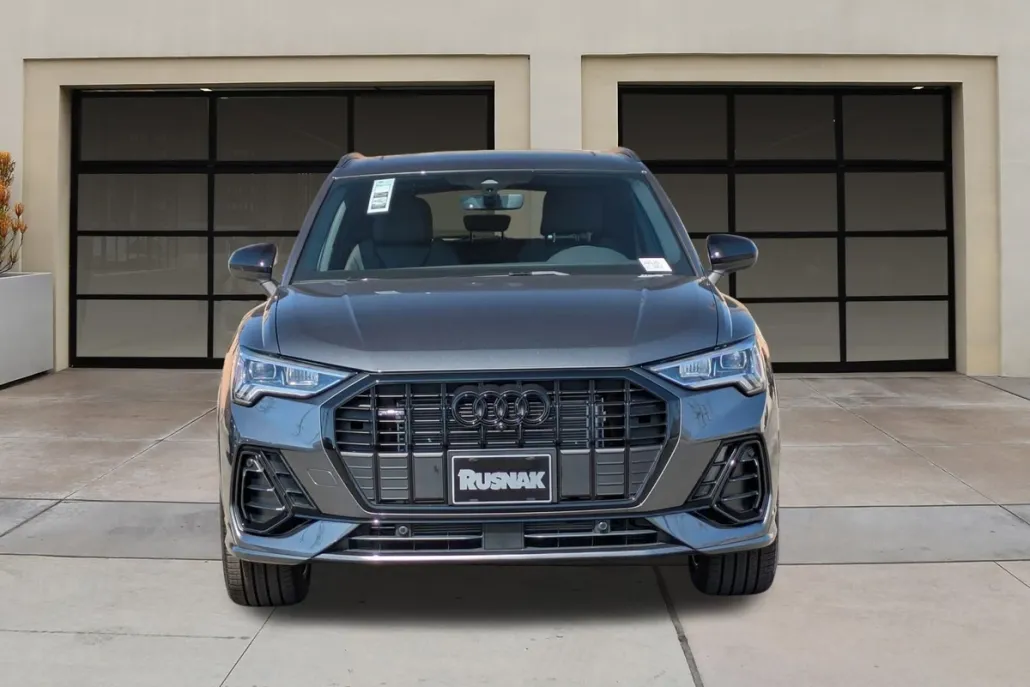 2025 Audi Q3 Premium Plus S line photo 1