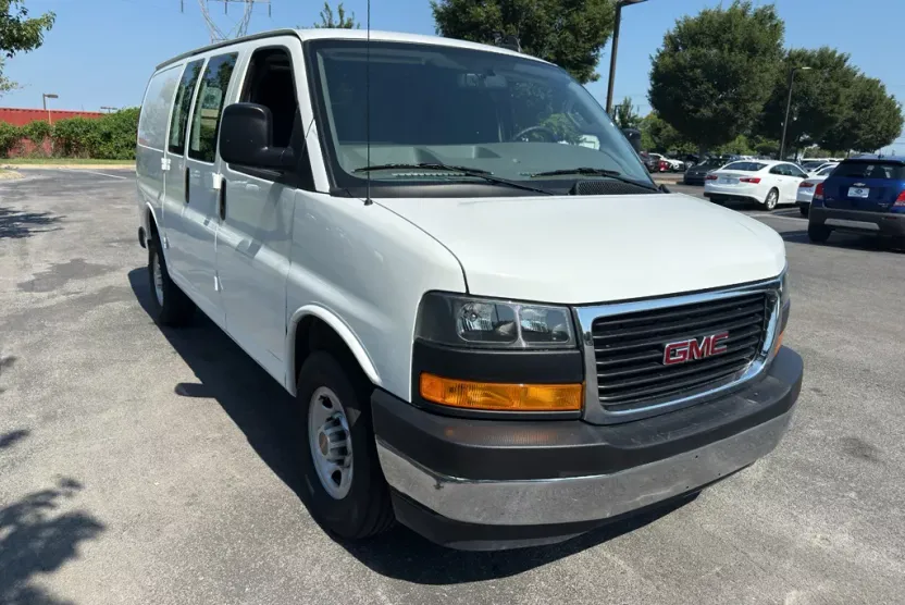 2023 Gmc Savana 2500 Cargo photo 1