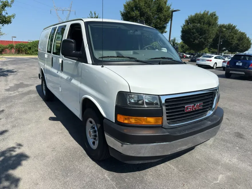 2023 Gmc Savana 2500 Cargo photo 1