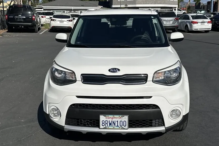2018 Kia Soul Plus photo 1