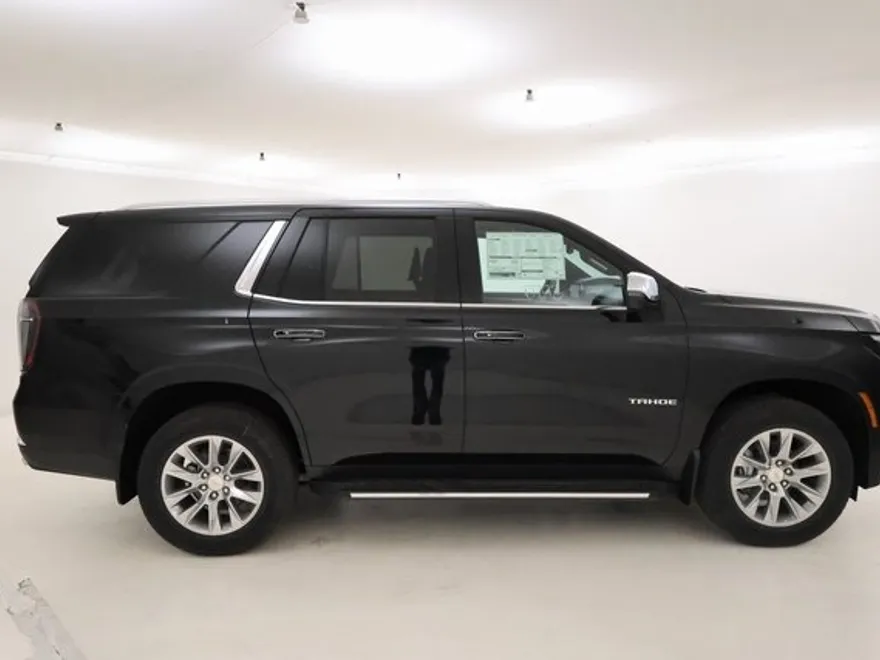 2026 Chevrolet Tahoe Premier photo 1