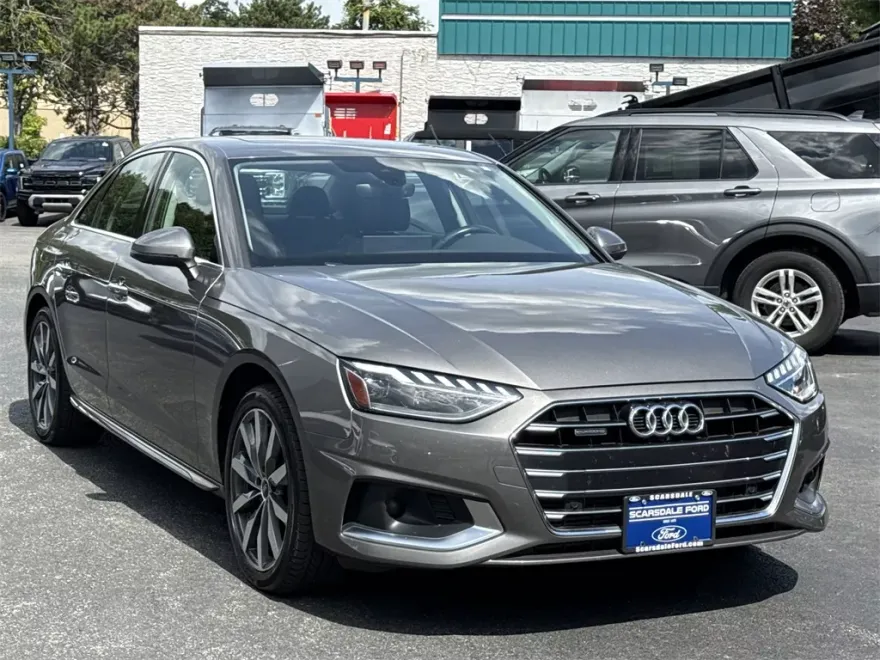2021 Audi A4 40 Premium Plus Quattro photo 1