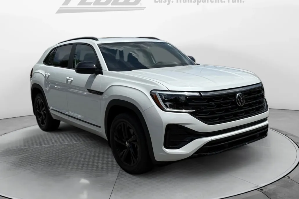 2025 Volkswagen Atlas Cross Sport SEL R-Line photo 1