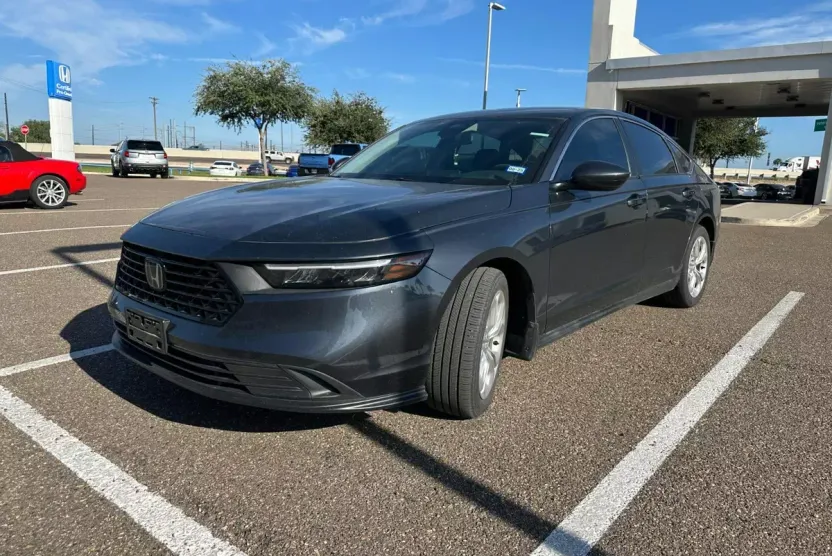 2023 Honda Accord LX photo 1