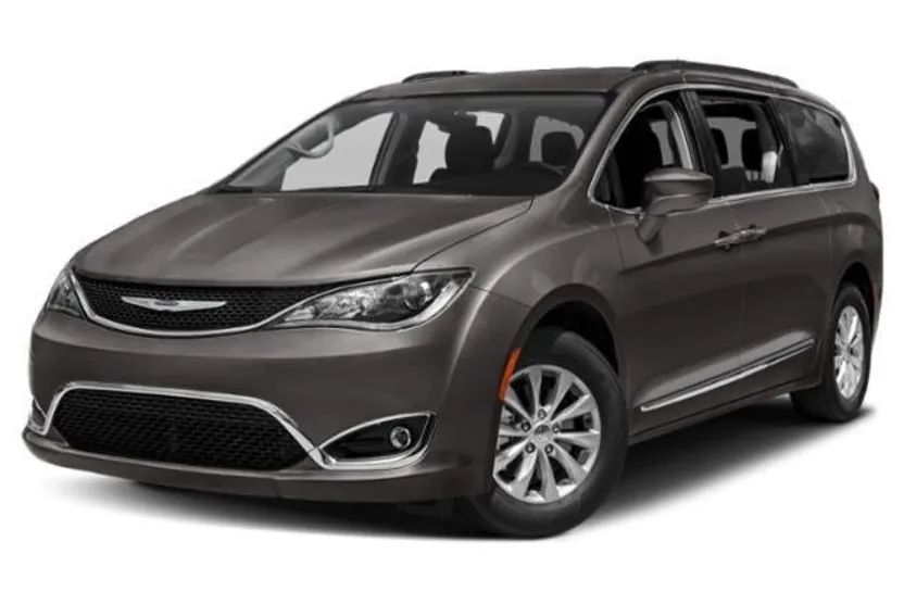 2019 Chrysler Pacifica Touring Plus photo 1