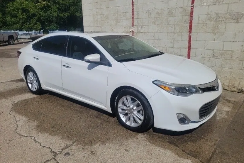 2014 Toyota Avalon XLE Premium photo 1