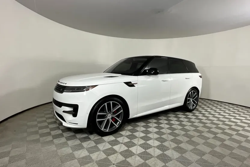 2023 Land Rover Range Rover Sport SE photo 1