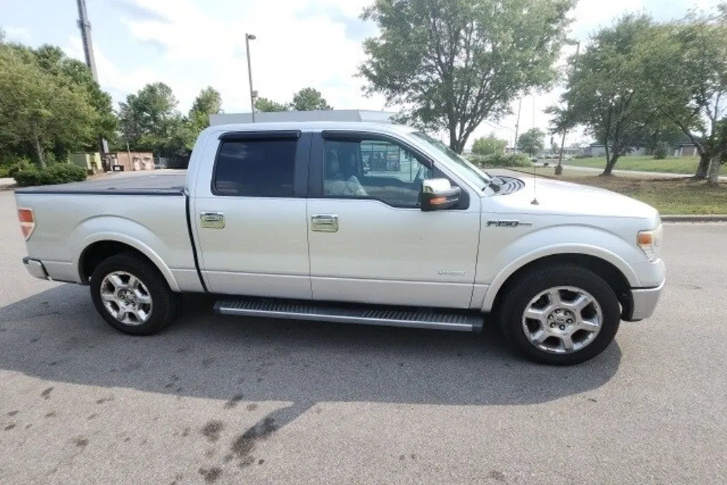 2013 Ford F-150 Lariat photo 1