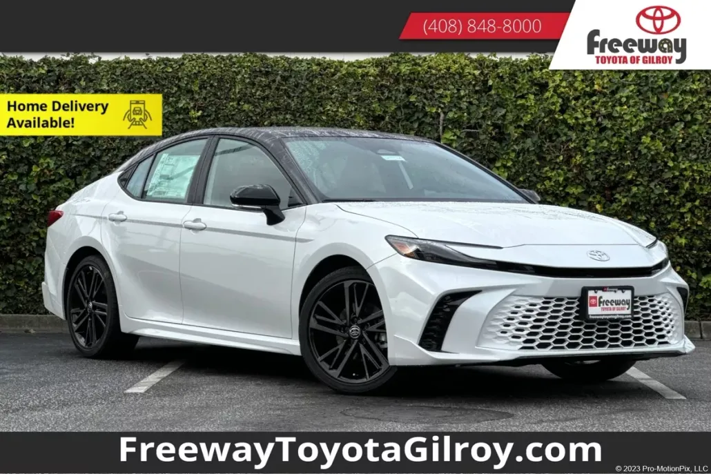 2025 Toyota Camry XSE photo 1