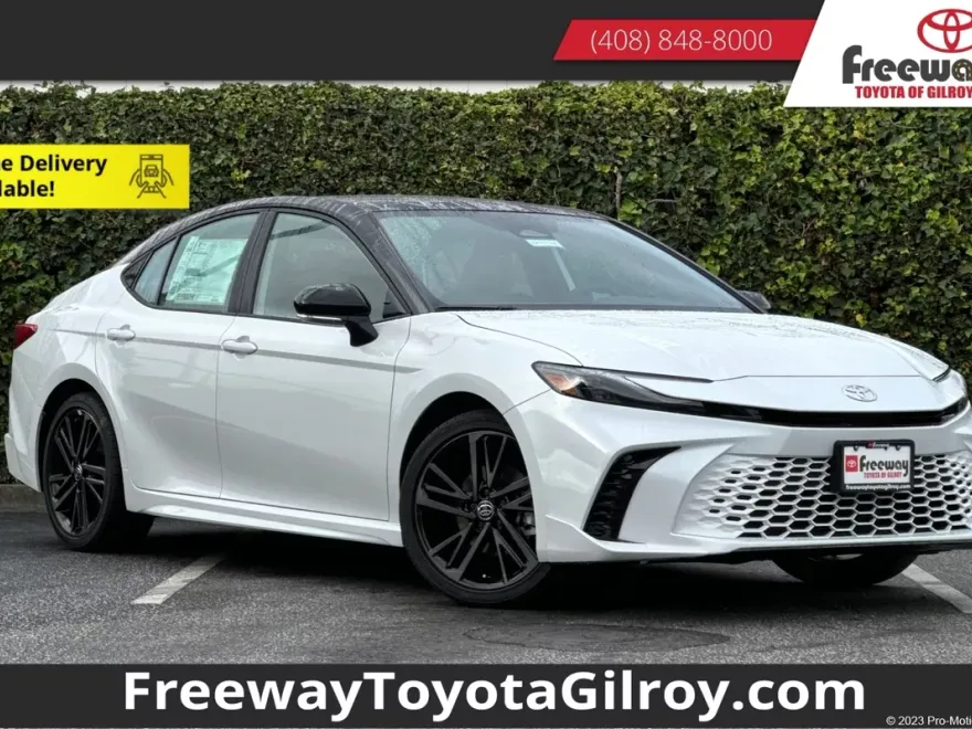 2025 Toyota Camry XSE photo 1