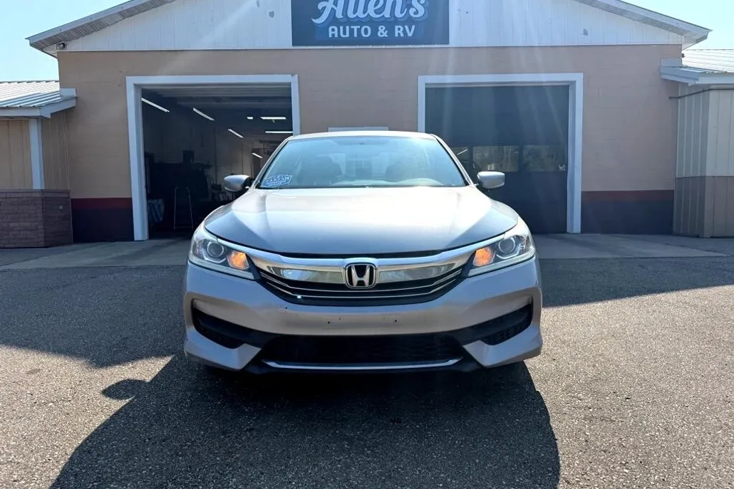2016 Honda Accord LX photo 1