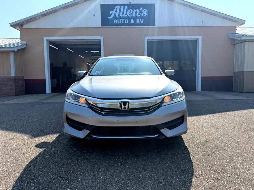 2016 Honda Accord LX photo 1