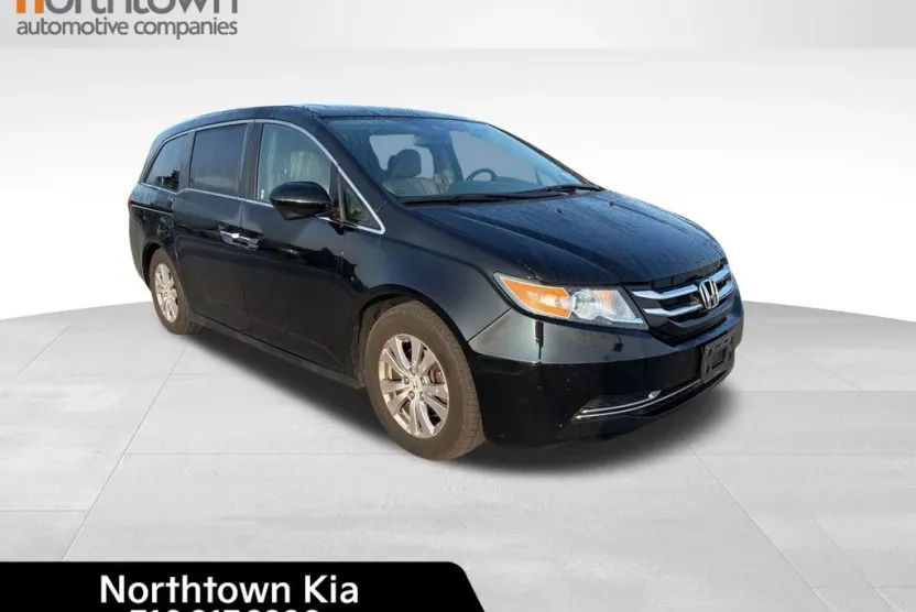 2016 Honda Odyssey EX-L photo 1