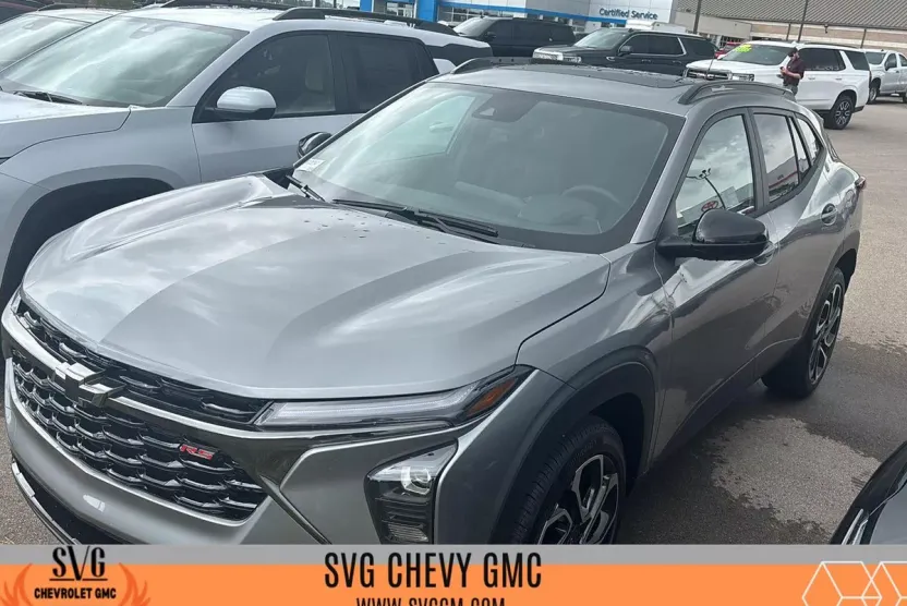 2025 Chevrolet Trax photo 1