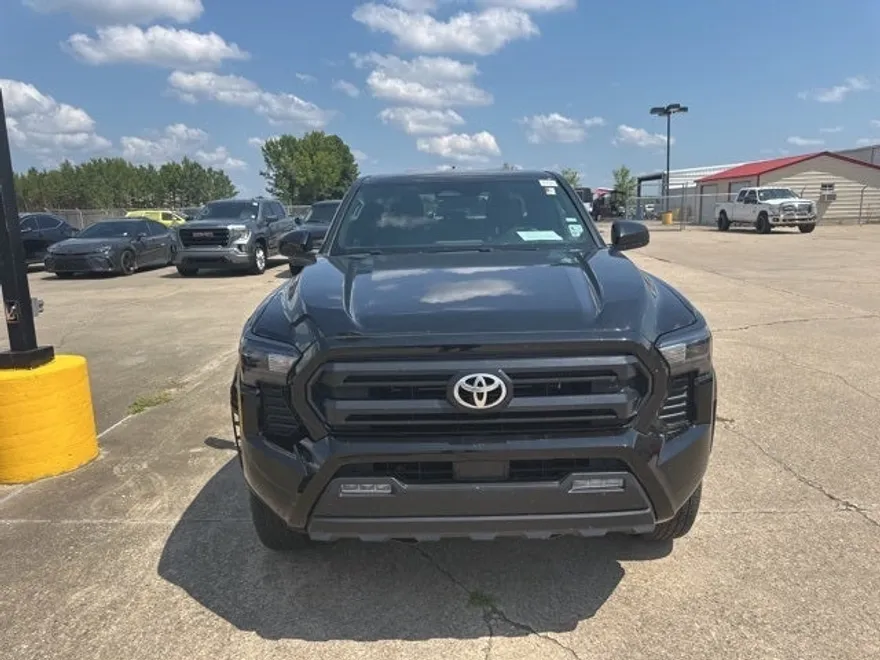 2024 Toyota Tacoma SR5 photo 1