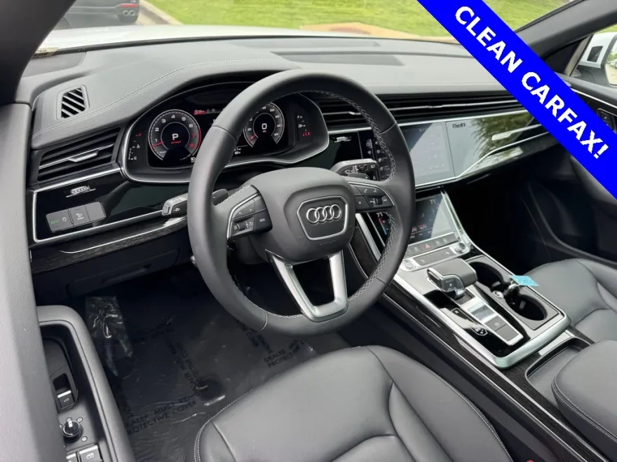2024 Audi Q8 55 Premium photo 1