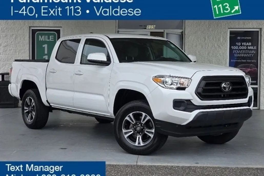 2023 Toyota Tacoma 4x4 SR photo 1