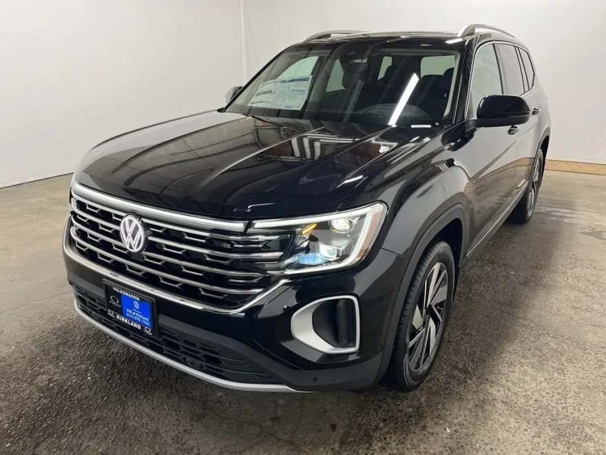 2025 Volkswagen Atlas SEL photo 1