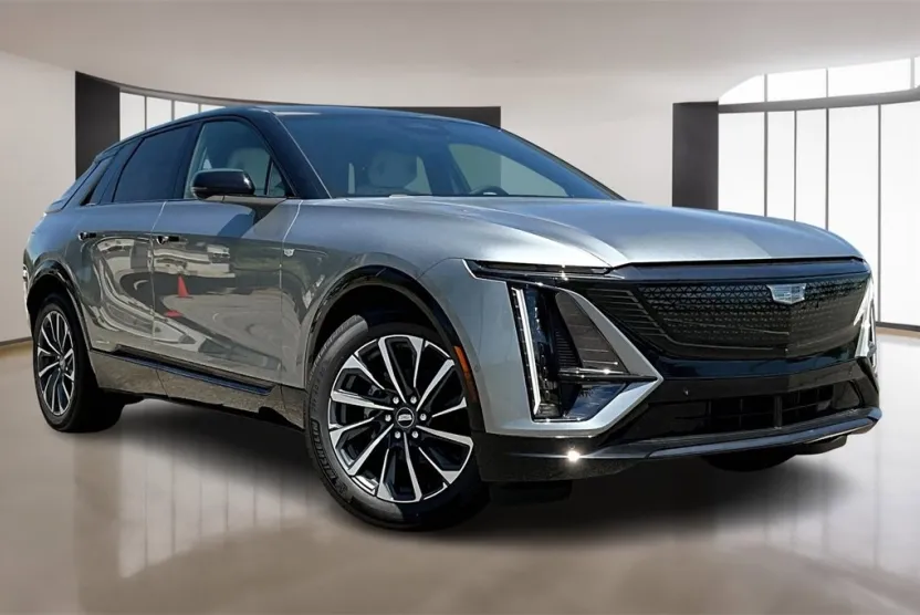2025 Cadillac Lyriq Sport photo 1