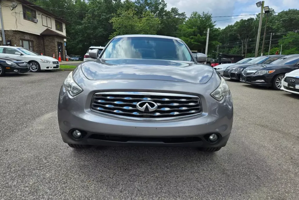 2011 Infiniti FX50 photo 1