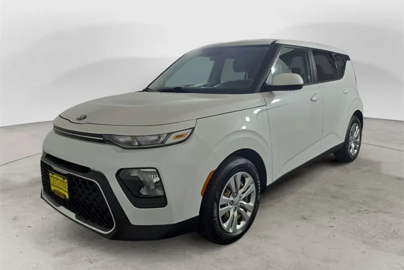 2021 Kia Soul LX photo 1