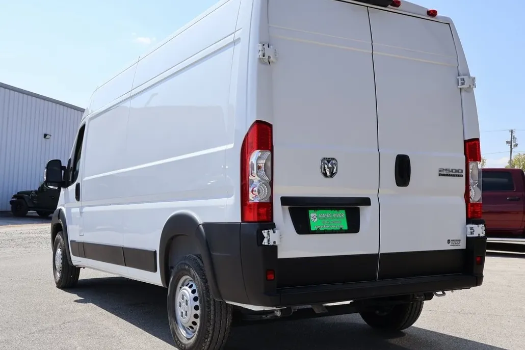 2025 Ram ProMaster 2500 photo 1