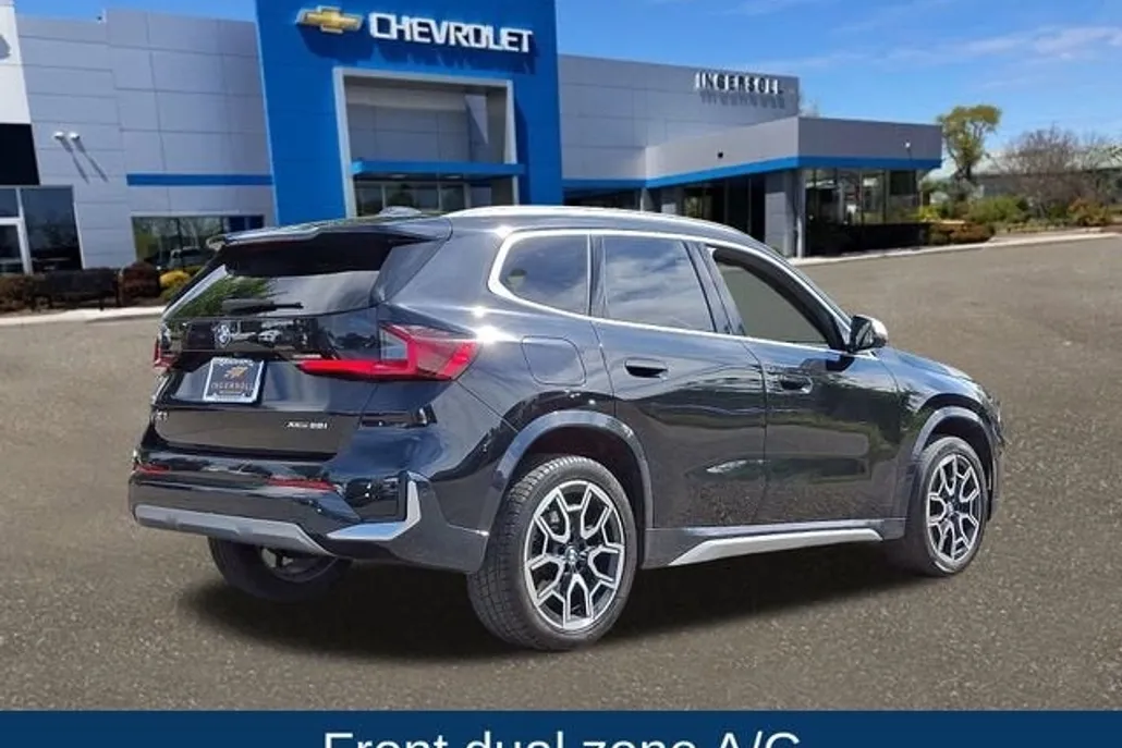 2023 Bmw X1 XDrive28i photo 1
