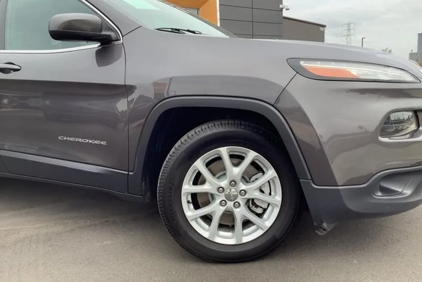 2018 Jeep Cherokee Latitude photo 1