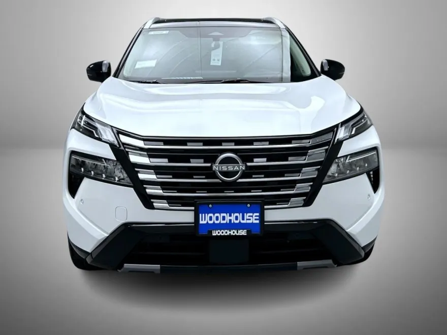 2026 Nissan Rogue Platinum photo 1