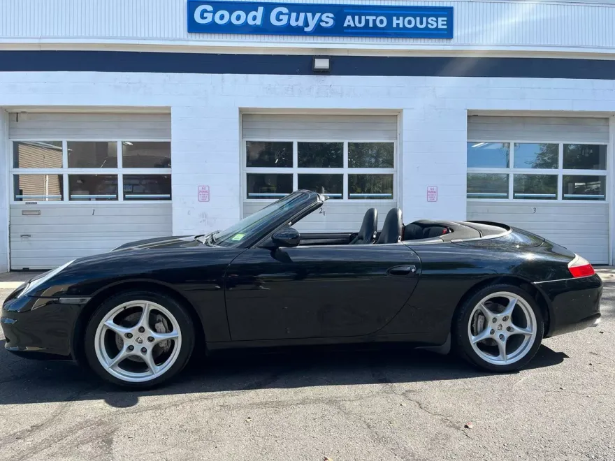 2002 Porsche 911 4 photo 1