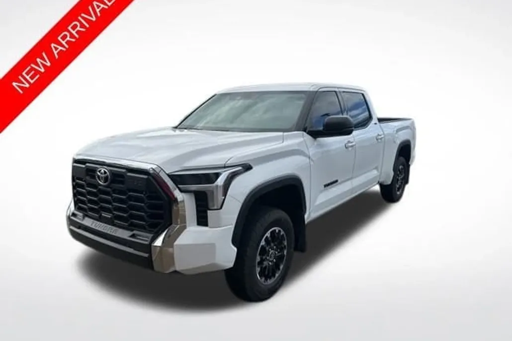 2023 Toyota Tundra SR5 photo 1