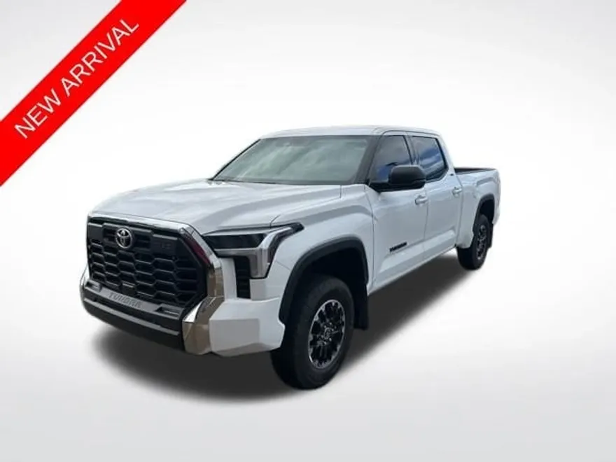 2023 Toyota Tundra SR5 photo 1