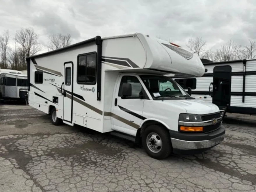 2024 Chevrolet Express 3500 Cutaway photo 1