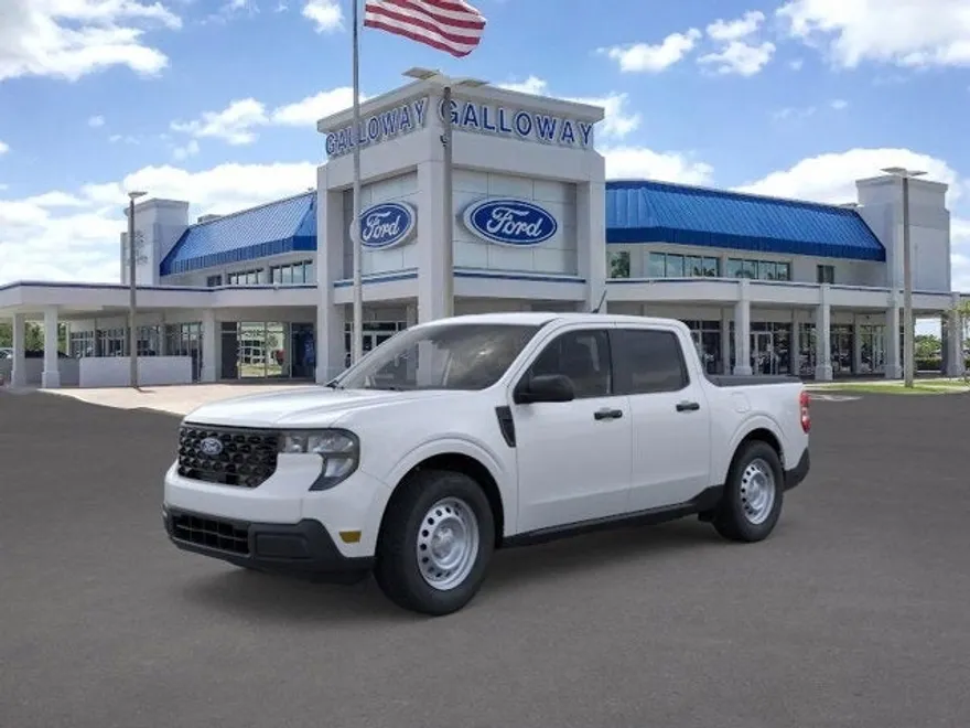 2025 Ford Maverick XL photo 1