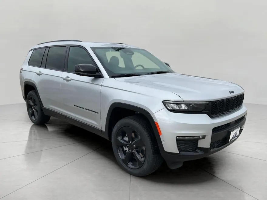 2025 Jeep Grand Cherokee Limited photo 1
