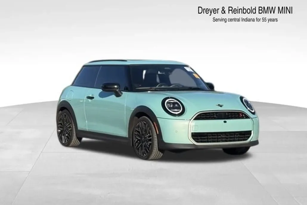 2025 Mini Cooper 2 Door Hardtop Iconic photo 1