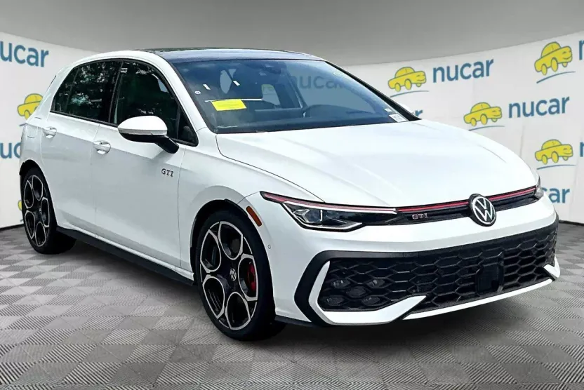 2025 Volkswagen Golf GTI Autobahn photo 1