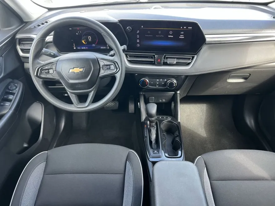 2025 Chevrolet Trailblazer LT photo 1