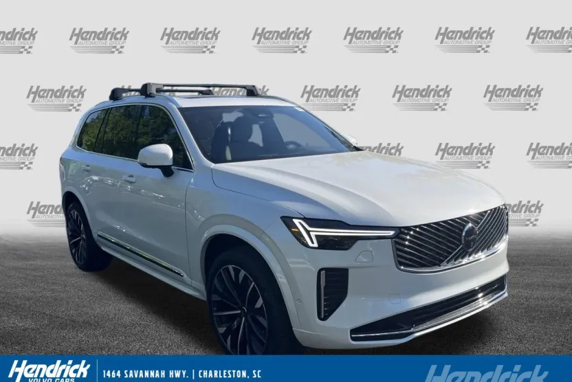 2025 Volvo XC90 T8 Plus photo 1