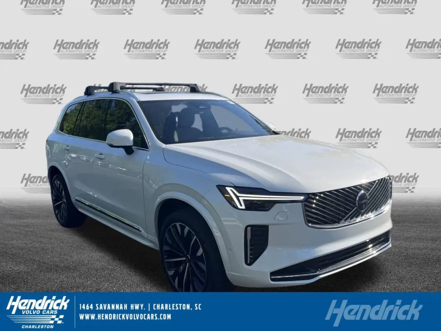 2025 Volvo XC90 T8 Plus photo 1