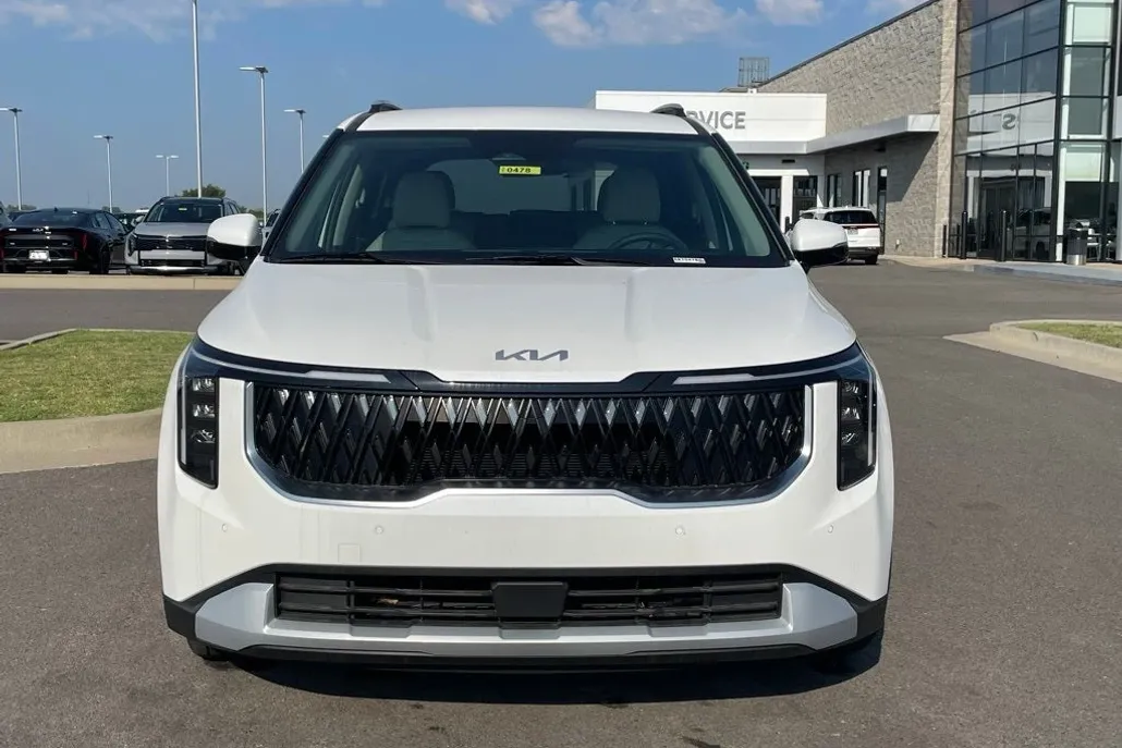 2026 Kia Carnival EX photo 1