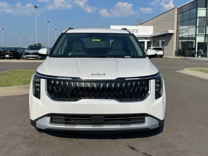 2026 Kia Carnival EX photo 1