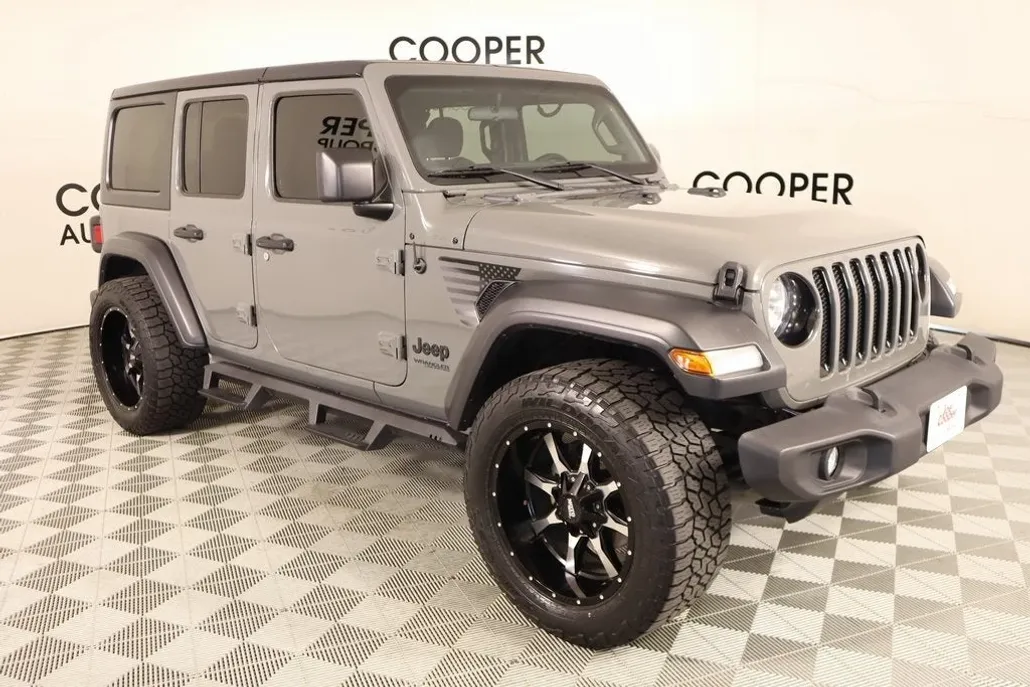 2020 Jeep Wrangler Unlimited Sport Altitude photo 1