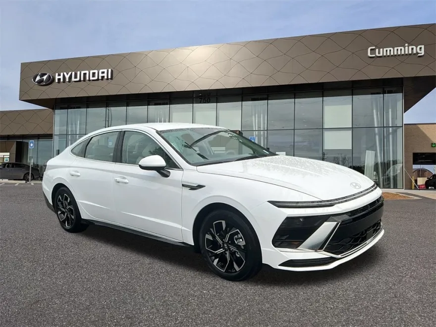 2025 Hyundai Sonata SEL photo 1