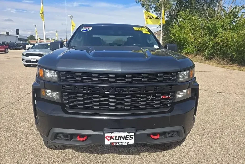 2019 Chevrolet Silverado 1500 Custom Trail Boss photo 1