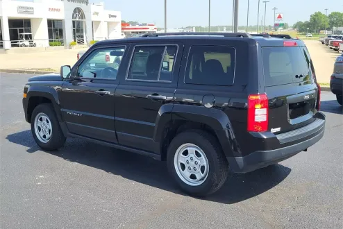 2016 Jeep Patriot Sport photo 3