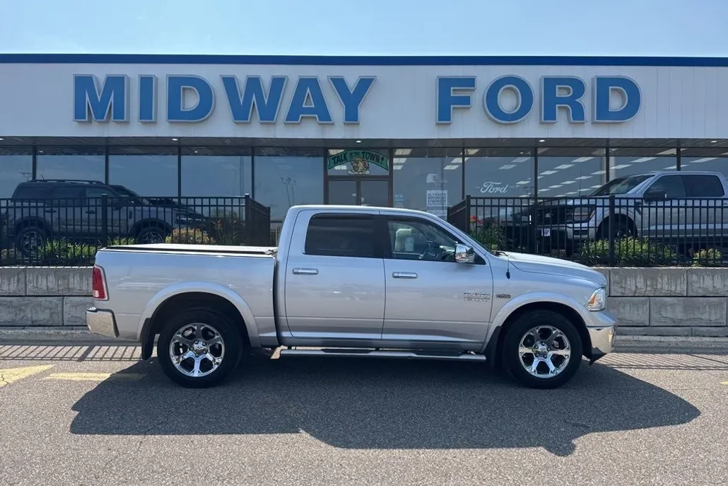 2018 Ram 1500 Laramie photo 1
