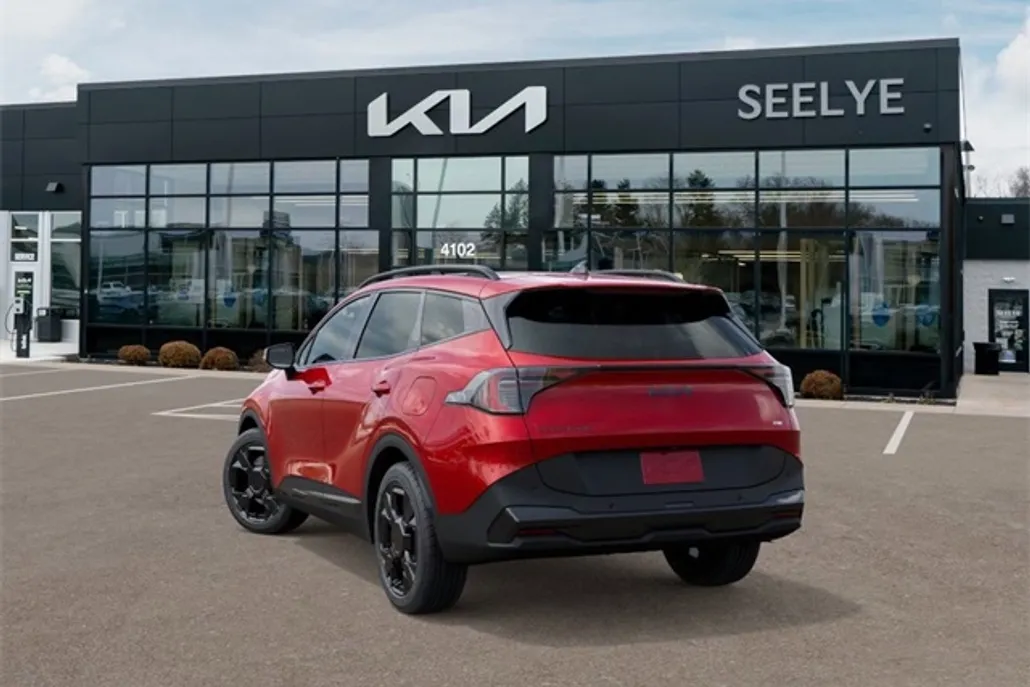 2026 Kia Sportage X-Line photo 1