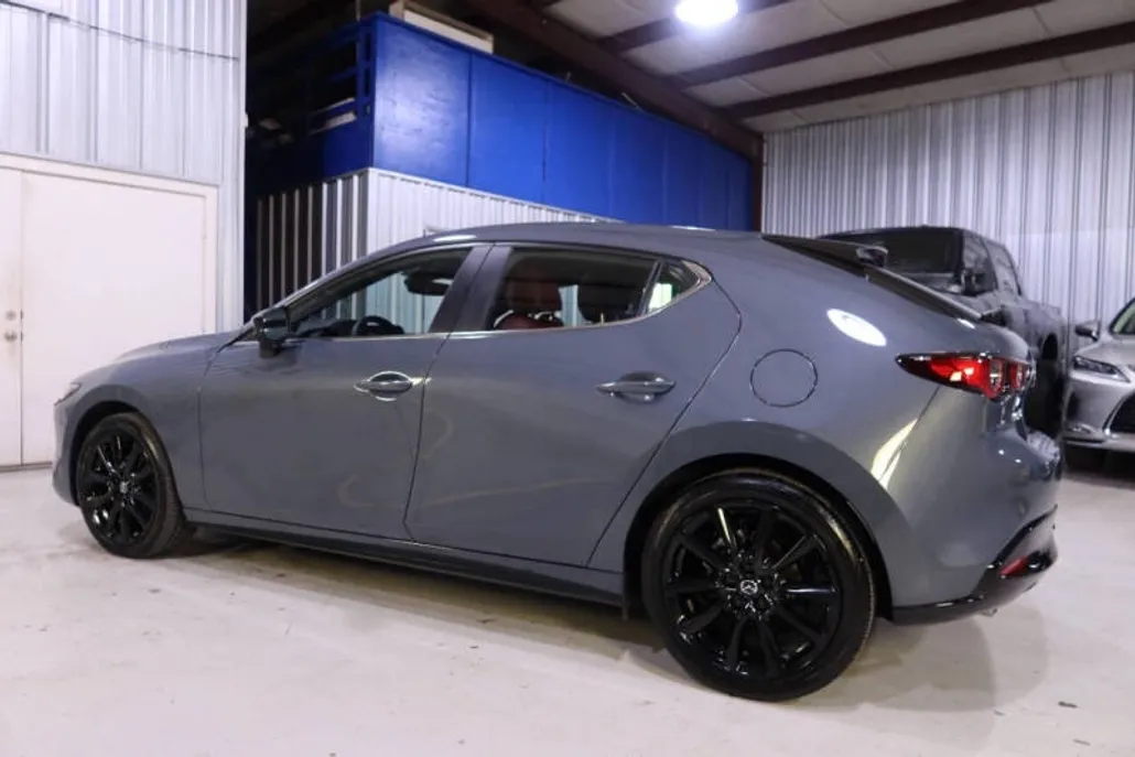 2023 Mazda Mazda3 Hatchback 2.5 s Carbon photo 1