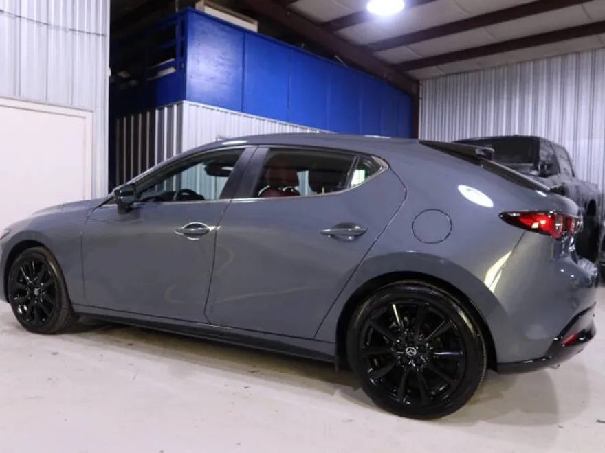 2023 Mazda Mazda3 Hatchback 2.5 s Carbon photo 1